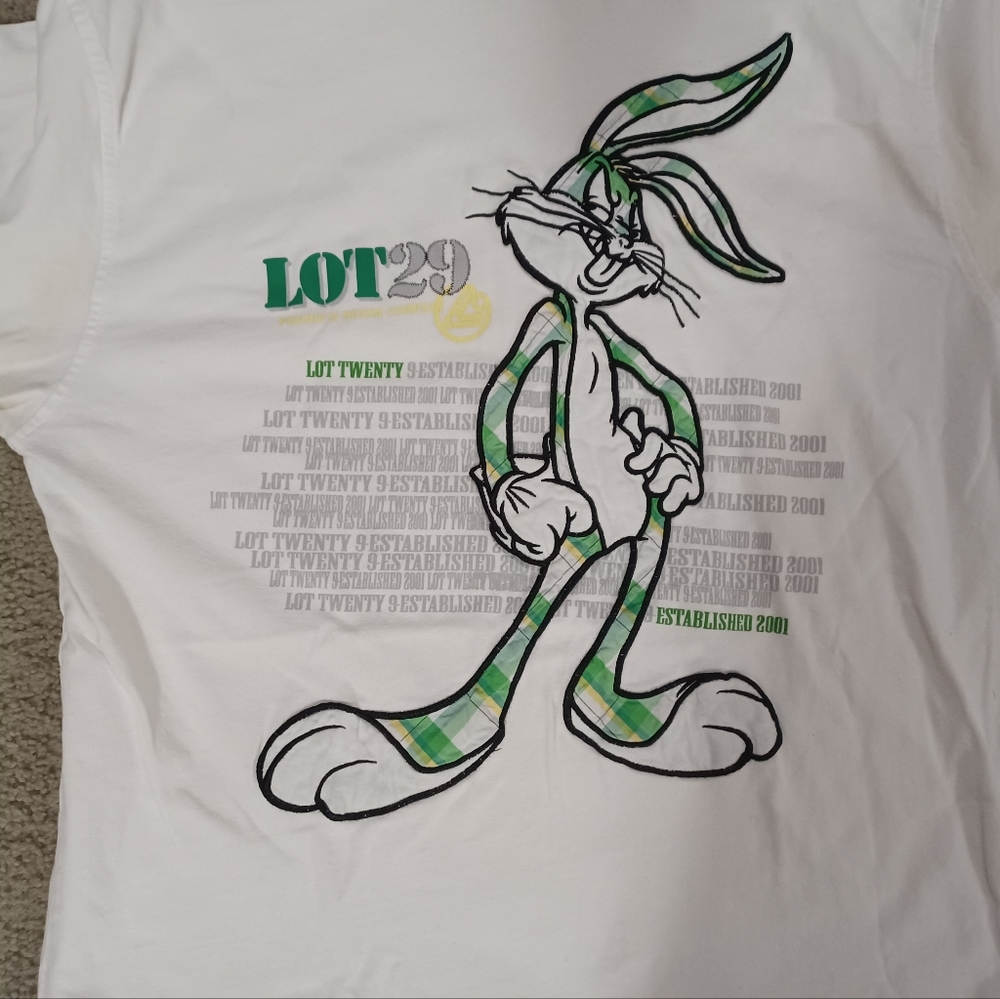 Lot 29 Bugs Bunny classic t xl